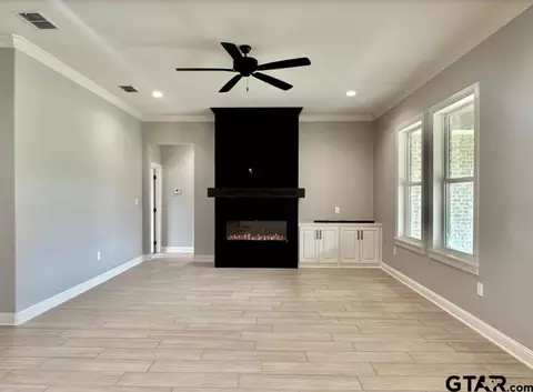 Living - 349 Brooks Dr, Gladewater, TX 75647 photo 2 of 3