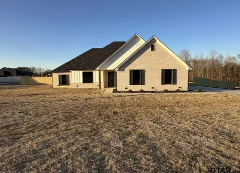 Exterior - 349 Brooks Dr, Gladewater, TX 75647 photo 2 of 9