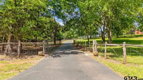 398 County Road 4119, Jacksonville, TX 75766
