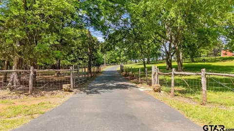 398 County Road 4119, Jacksonville, TX 75766