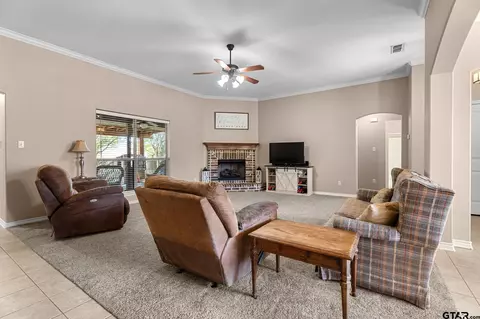 11684 Three Chimneys Dr, Flint, TX 75762 photo 5