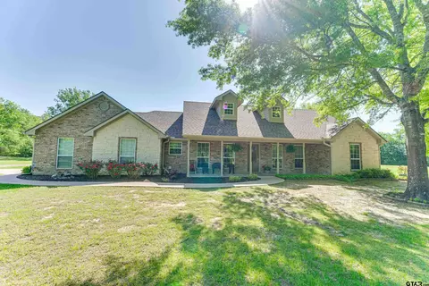1985 Us Highway 271 S, Bogata, TX 75417