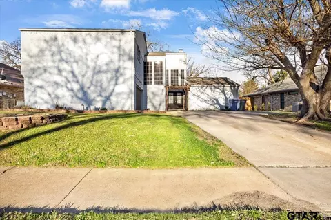 625 Pebblecreek Dr, Garland, TX 75040