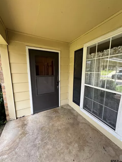 4302 Edinburgh, Tyler, TX 75703