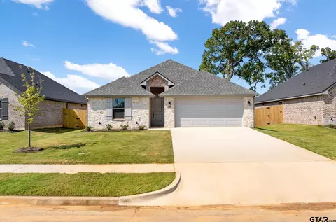 2253 Dogwood Park Blvd, Tyler, TX 75707