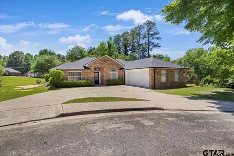 1619 Shady Creek Cir, Henderson, TX 75652