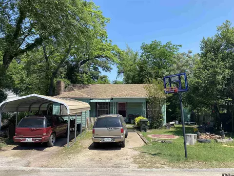2811 Pinoak, Tyler, TX 75702
