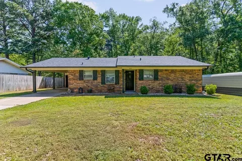 214 Mockingbird Ln, Gilmer, TX 75644