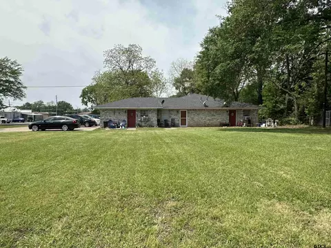 709-711 S Walnut St, Winnsboro, TX 75494