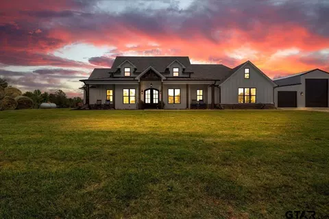 6858 N Cr 272, Henderson, TX 75654
