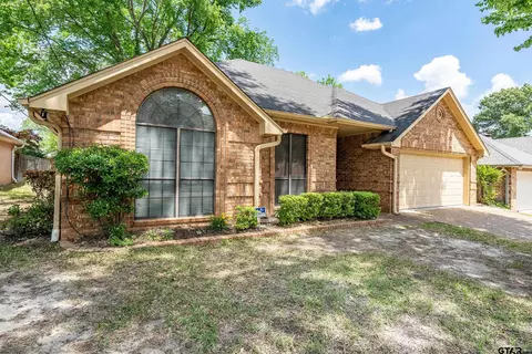 3110 Oleander Dr, Tyler, TX 75707