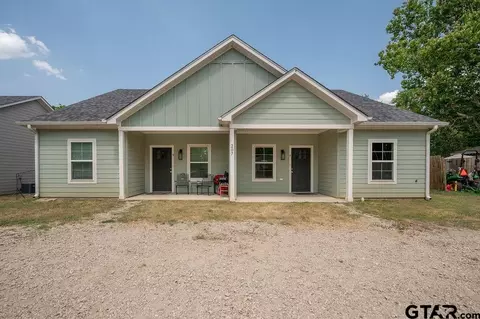 207 Gordon St #3, Arp, TX 75750