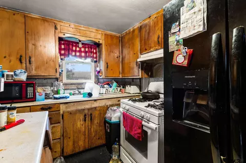 Kitchen - 485 N Maple St, Van, TX 75790 photo 1 of 1