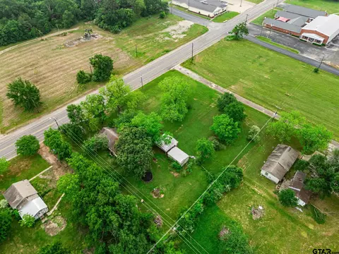 485 N Maple St, Van, TX 75790