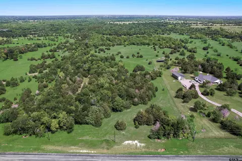 100 Vintage Shores Dr, East Tawakoni, TX 75472