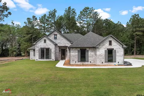 326 Clara Ln, Kilgore, TX 75662