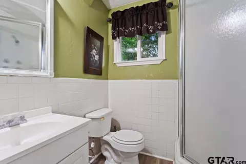 910 E Barbara, Tyler, TX 75701 photo 27