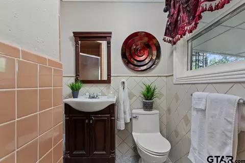 910 E Barbara, Tyler, TX 75701 photo 15
