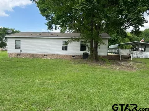 525 Comanche, Quitman, TX 75783 photo 2