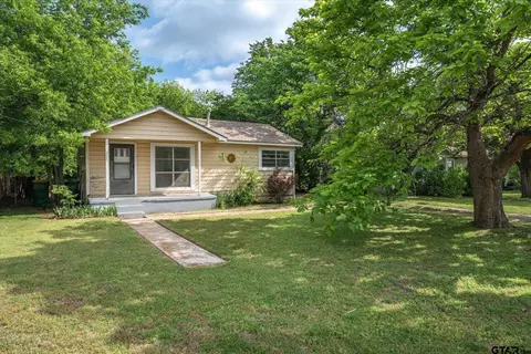 333 Hickerson St, Cedar Hill, TX 75104