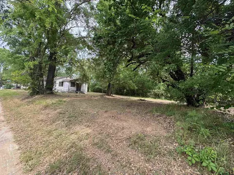 2013 N Tenneha Ave, Tyler, TX 75702