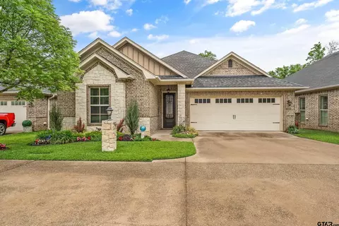 5606 Hollytree Dr, Tyler, TX 75703