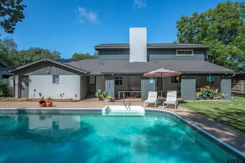 924 Bradley Dr, Athens, TX 75751