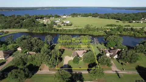 320 Pr 7946, Emory, TX 75440