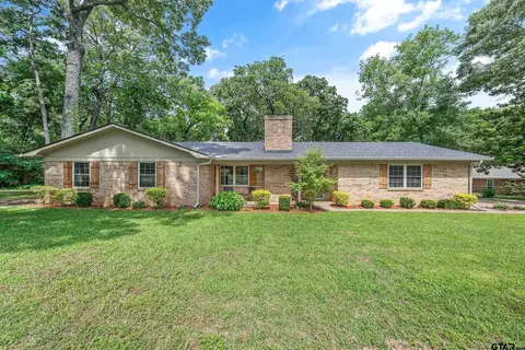 23360 Greenwood Trl, Bullard, TX 75757