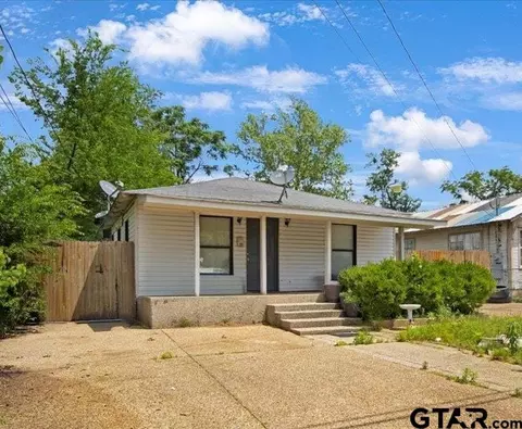 961 Montgomery Gdns, Tyler, TX 75708