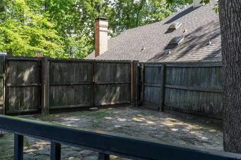 1014 Lovers Ln, Longview, TX 75604 photo 43