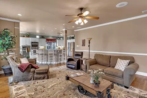 1014 Lovers Ln, Longview, TX 75604 photo 23
