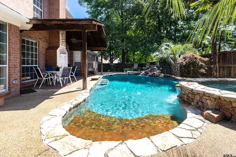 1014 Lovers Ln, Longview, TX 75604 photo 39