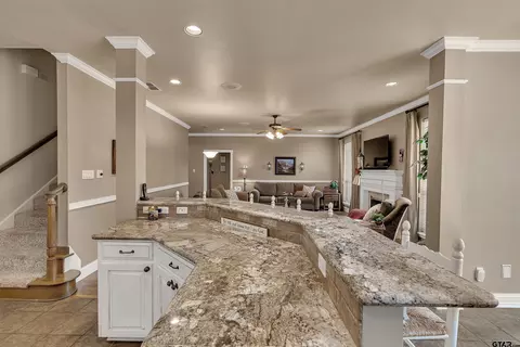1014 Lovers Ln, Longview, TX 75604 photo 17