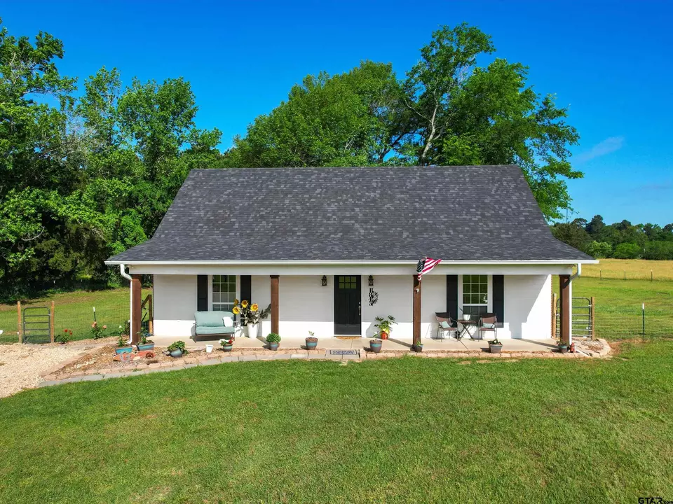  1845 Myrtle, Diana, TX 75640 photo 2