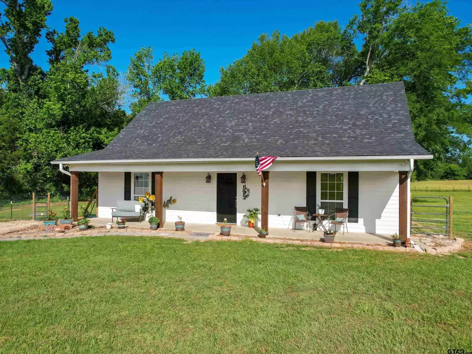  1845 Myrtle, Diana, TX 75640 photo 1