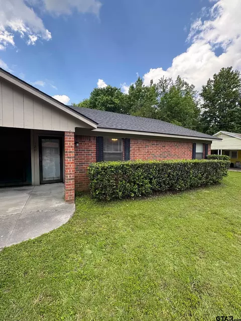 120 Laura, Mineola, TX 75773