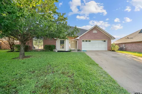 1723 Sapphire Cay, Whitehouse, TX 75791