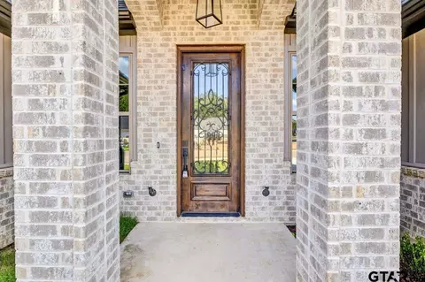 2010 Locklear Ln, Tyler, TX 75703 photo 4