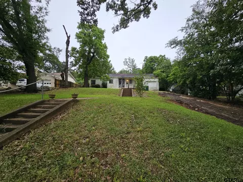 1016 Woodland, Palestine, TX 75801