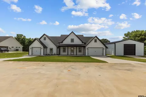 12464 Maplewood Dr, Lindale, TX 75771