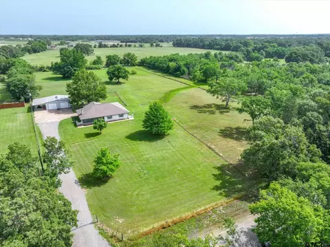 790 Vz County Road 1512, Van, TX 75790