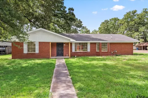 2002 Friendly Ave, Mount Pleasant, TX 75455