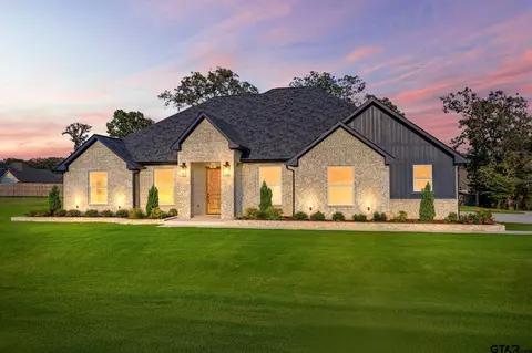 14738 Woodland Creek Dr, Tyler, TX 75706