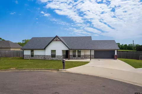 107 Oliver Wendell Ct, Mount Vernon, TX 75457