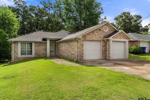 1215 S Lide Ave, Mount Pleasant, TX 75455