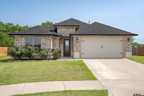 201 Patience Ave, Lindale, TX 75771