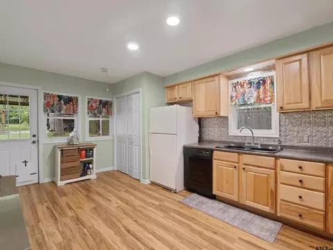 Kitchen - 1508 Alpine Rd, Longview, TX 75601 photo 1 of 4