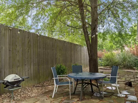 Exterior - 1508 Alpine Rd, Longview, TX 75601 photo 5 of 9