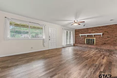 Living - 11562 19th Ave, Tyler, TX 75709 photo 2 of 3